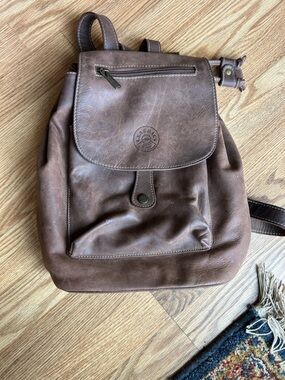 Vera Pelle Leaf Bags Italian Leather Backpack Made in Italy